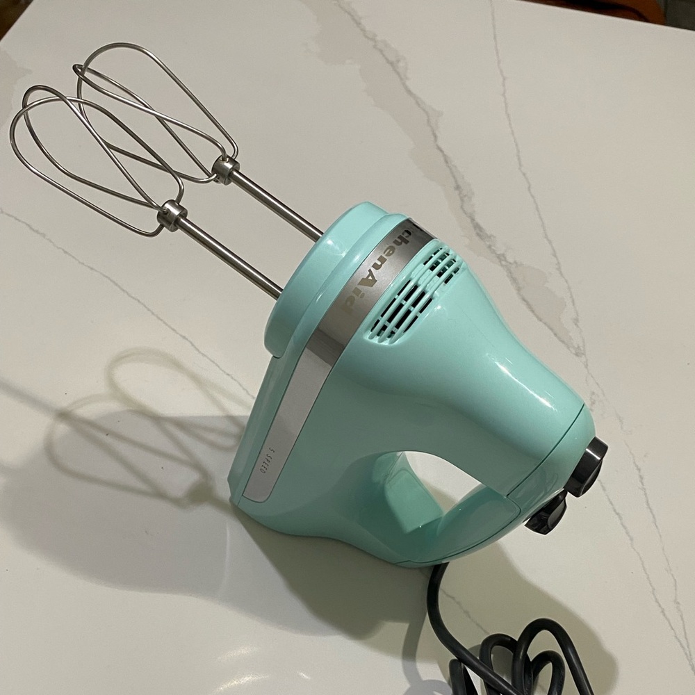 Kitchen Aid Aqua Hand Mixer